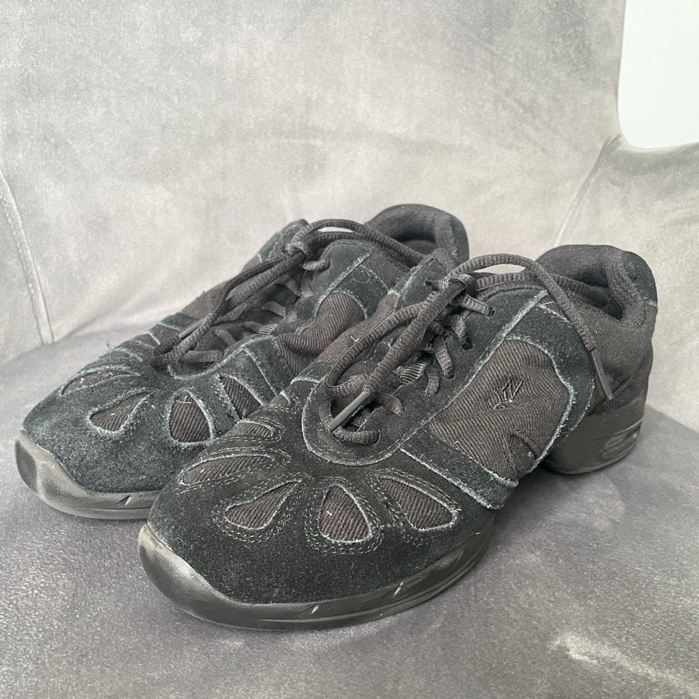 Sansha Adult “Hi-Step” Dance Sneaker size 9